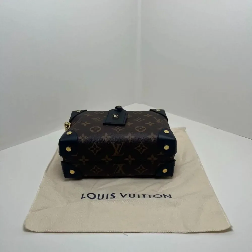 Louis Vuitton Women Pre-Loved Bag Brand New Condition